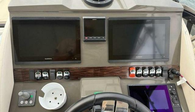 MJM Grand yacht for sale 22