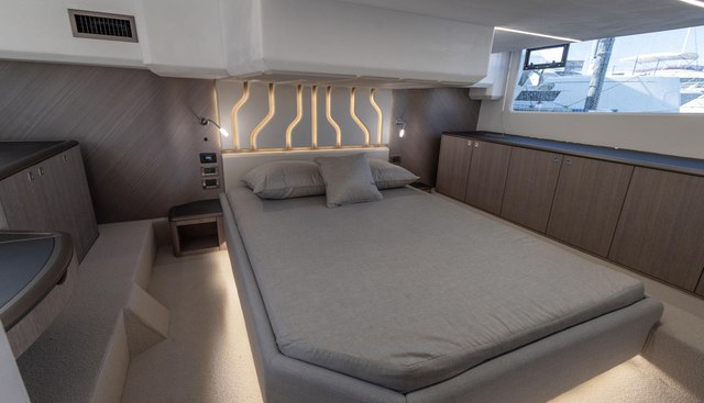 GN440FLY-016 yacht for sale 20