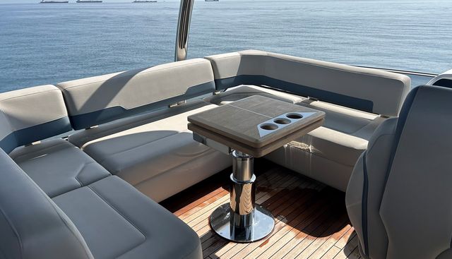 FAIRLINE SQUADRON yacht for sale 24