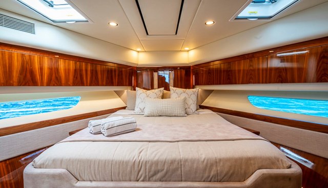 Buzz yacht for sale 28