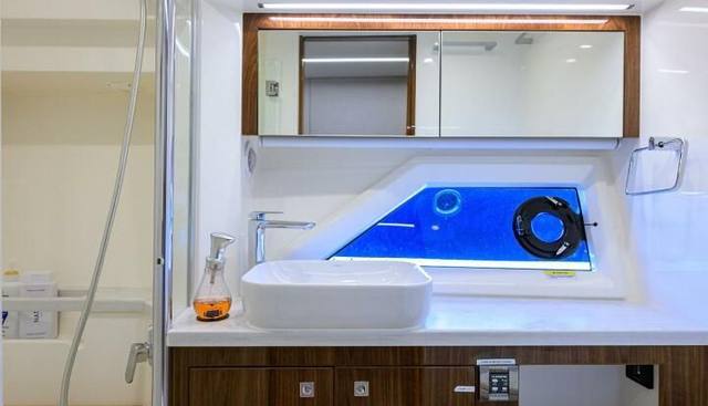 Command At Sea yacht for sale 72