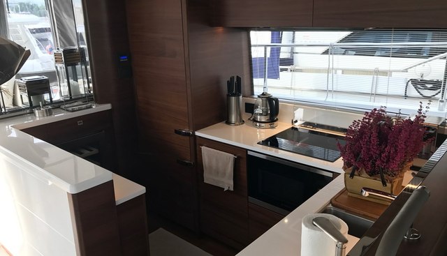 Princess 68 yacht for sale 25