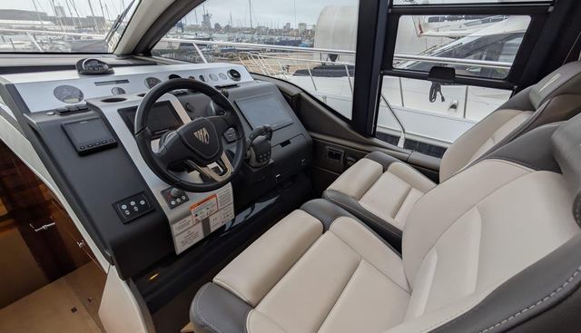 Tender Garage & Hi/Lo Swimplatform yacht for sale 43