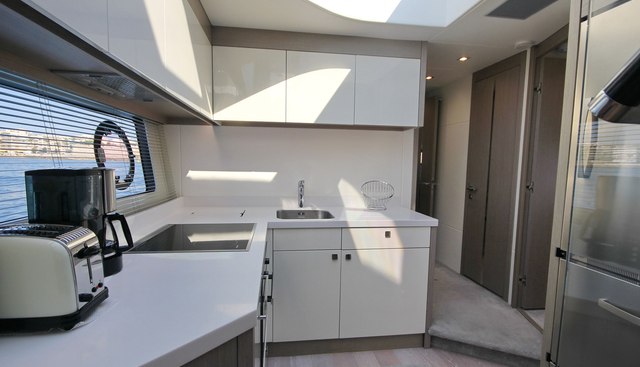 ETIKA yacht for sale 25
