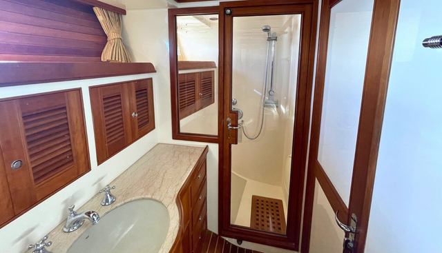 Latitude 20 yacht for sale 35