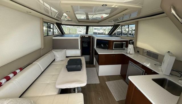 MJM Grand yacht for sale 72