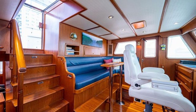 Homes yacht for sale 23