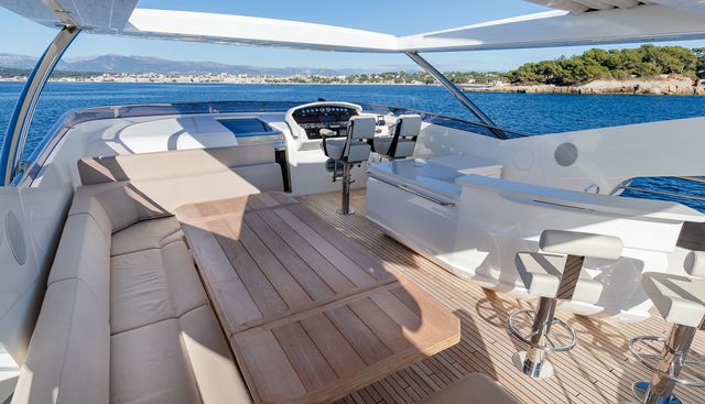 AMOUR I yacht for sale 8