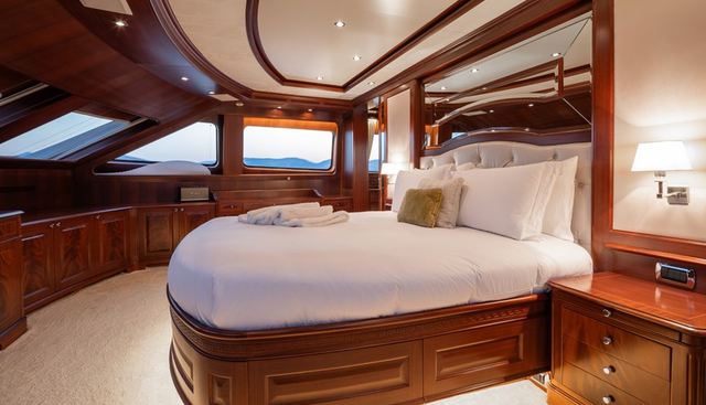 VIRTUE yacht for sale 10