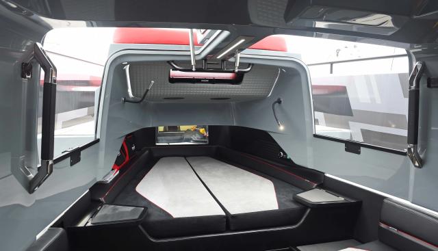 Brabus Shadow 900 Sun Top yacht for sale 42