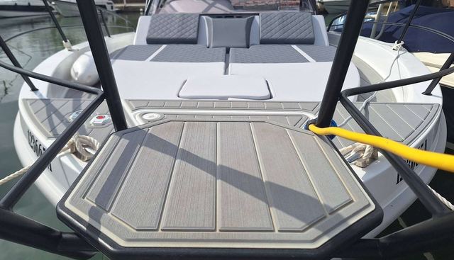 noname yacht for sale 10