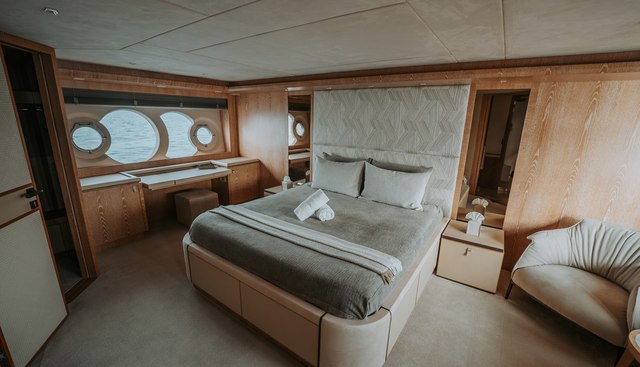 VENUS yacht for sale 13
