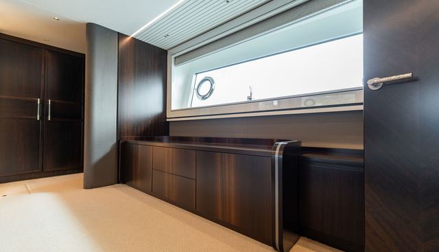 MAGIC MOMENT yacht for sale 33