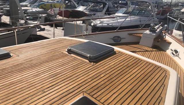 Hotel California yacht for sale 29