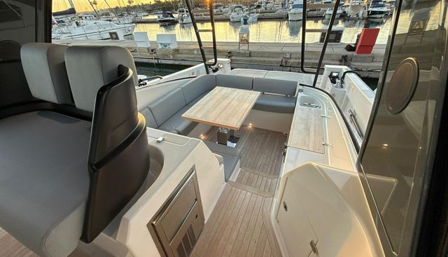 BG42 yacht for sale 10