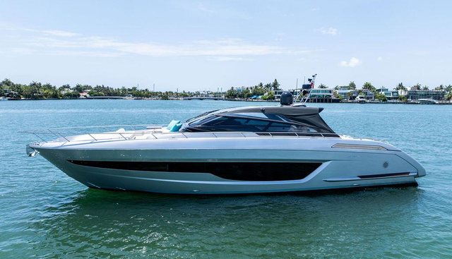 CLUB T yacht for sale 7
