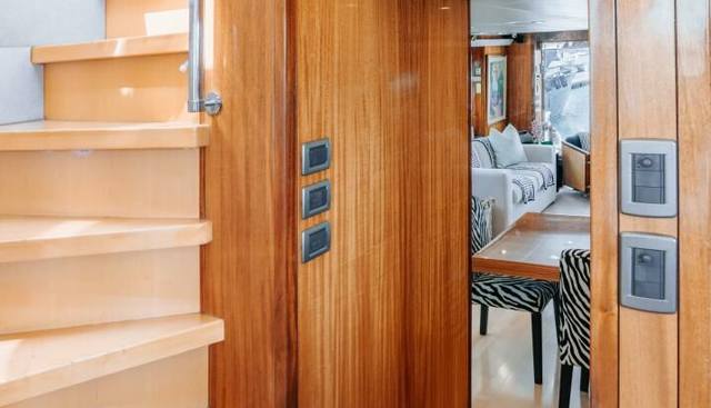 noname yacht for sale 25