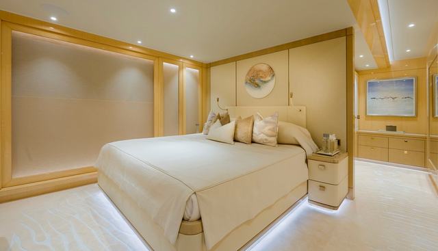 NENINKA yacht for sale 24