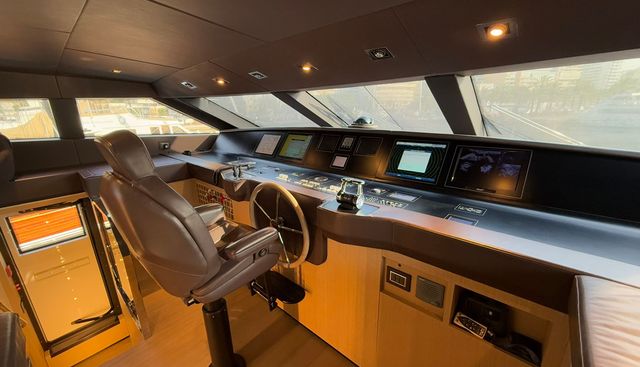 SILVIE VI yacht for sale 24