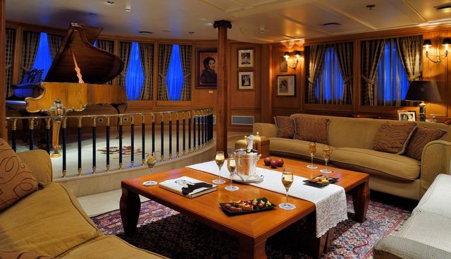 Christina O yacht for sale 25