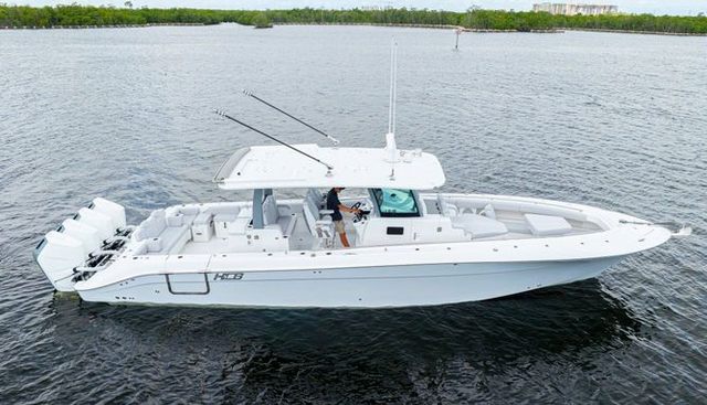42 Lujo yacht for sale 5