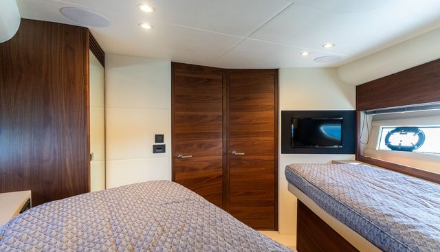 DIVERSITY yacht for sale 38