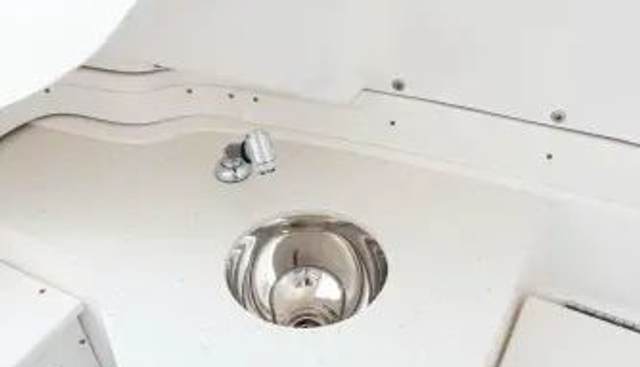 noname yacht for sale 33