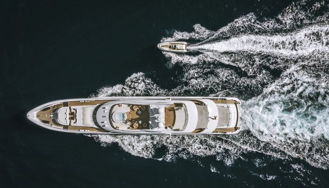 Daisy D yacht for sale 30