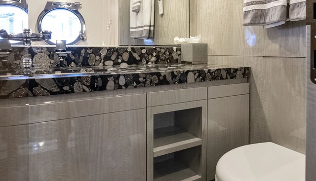 Satisfaction yacht for sale 37