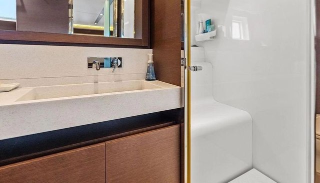 ELEVATION yacht for sale 58