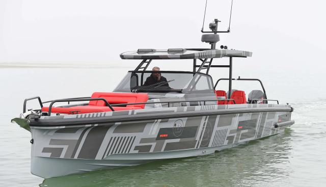 Brabus Shadow 900 Sun Top yacht for sale 72