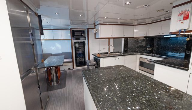 BENETTI CLASSIC yacht for sale 37