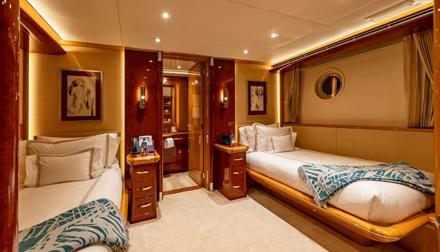 Mystique yacht for sale 30