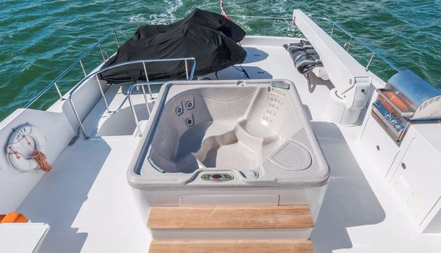 ROBIN'S NEST yacht for sale 27