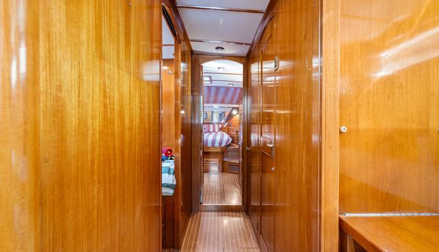 Mar Sofini yacht for sale 30