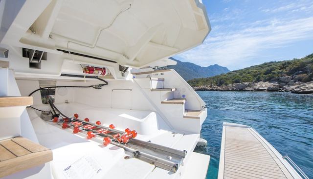 Fairline Targa 45 yacht for sale 4