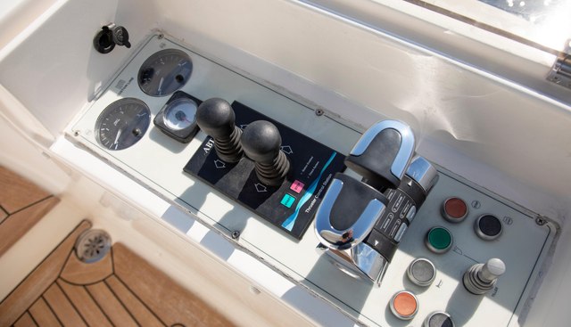 CENTURION yacht for sale 29