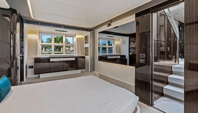 Villaggio yacht for sale 29