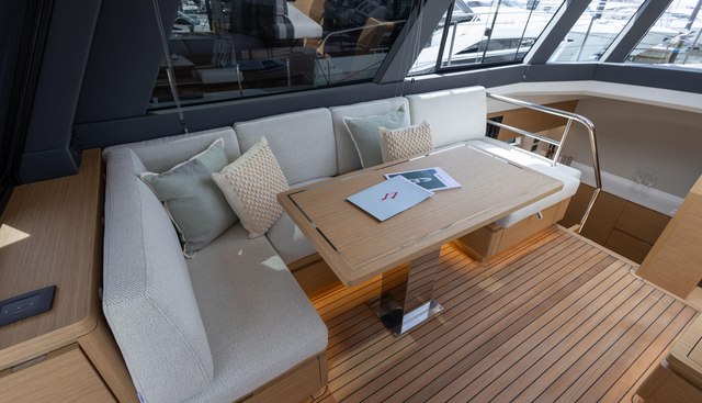 PRGT52 yacht for sale 77
