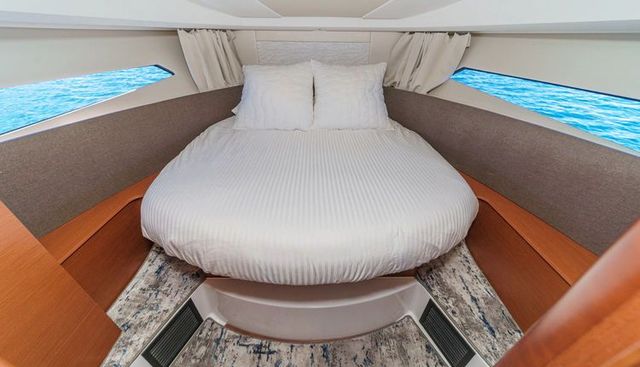 Chasing Daylight yacht for sale 12