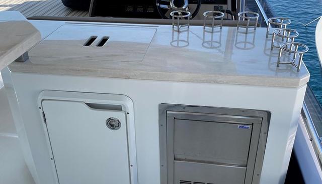 GALEON 640 FLY yacht for sale 32
