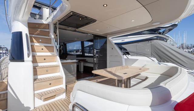 F65042 yacht for sale 17