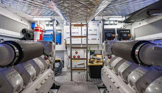 UNREEL yacht for sale 34