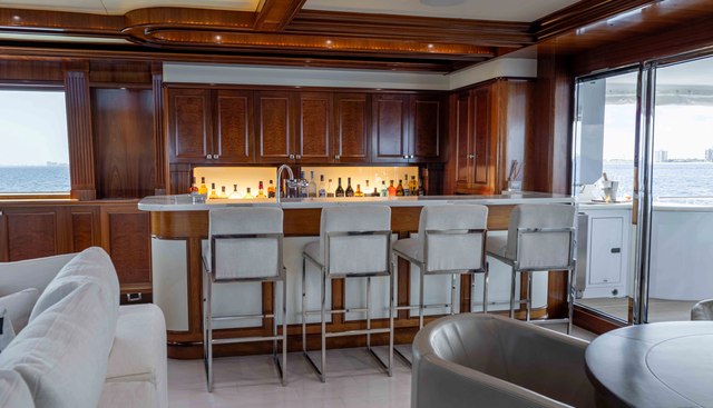 LUCY yacht for sale 27