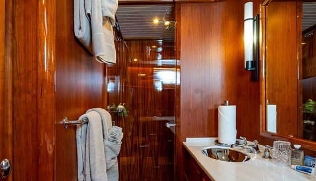 VERA NORTH yacht for sale 27