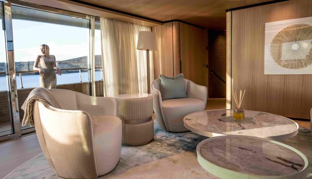 UNIQUE S yacht for sale 12