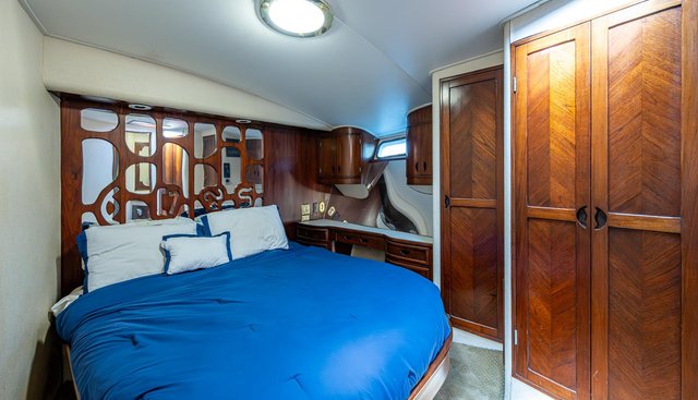 ABLE HAND yacht for sale 25