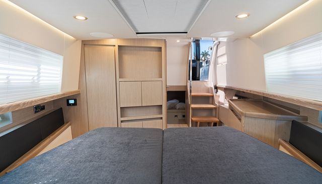 HINJUICE yacht for sale 42