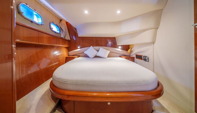 LUFY yacht for sale 30