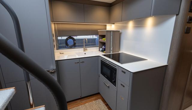 Seadoodle yacht for sale 22